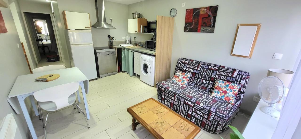 Residences Les Sansonnets "Appartements & Studios" Jonzac Buitenkant foto