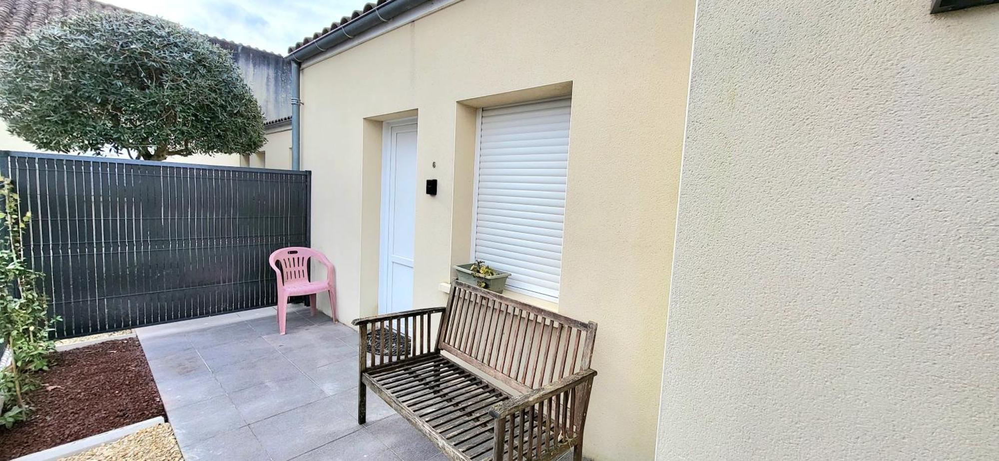 Residences Les Sansonnets "Appartements & Studios" Jonzac Buitenkant foto