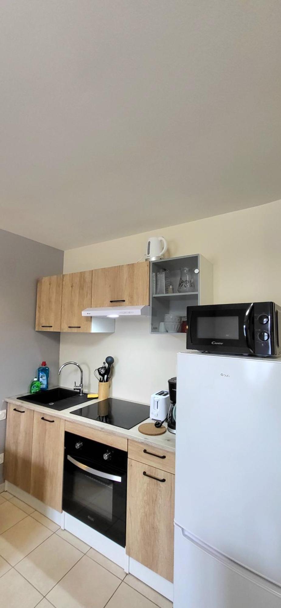 Residences Les Sansonnets "Appartements & Studios" Jonzac Buitenkant foto