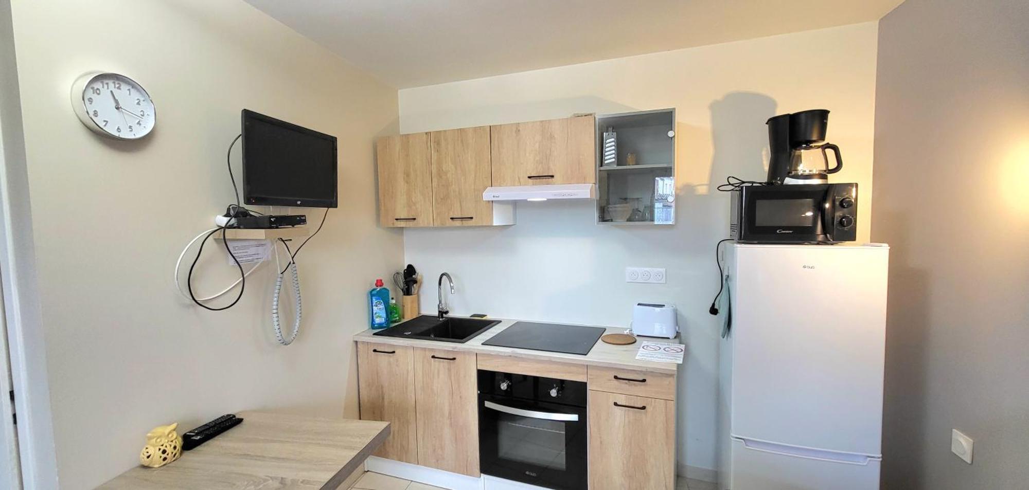 Residences Les Sansonnets "Appartements & Studios" Jonzac Buitenkant foto