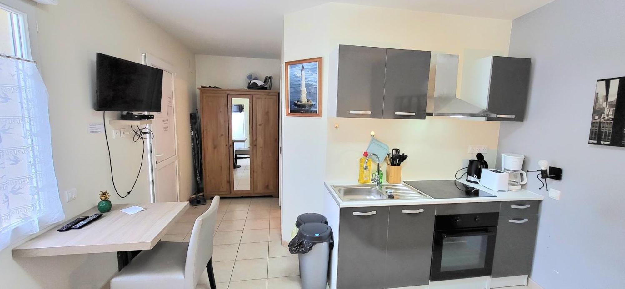 Residences Les Sansonnets "Appartements & Studios" Jonzac Buitenkant foto