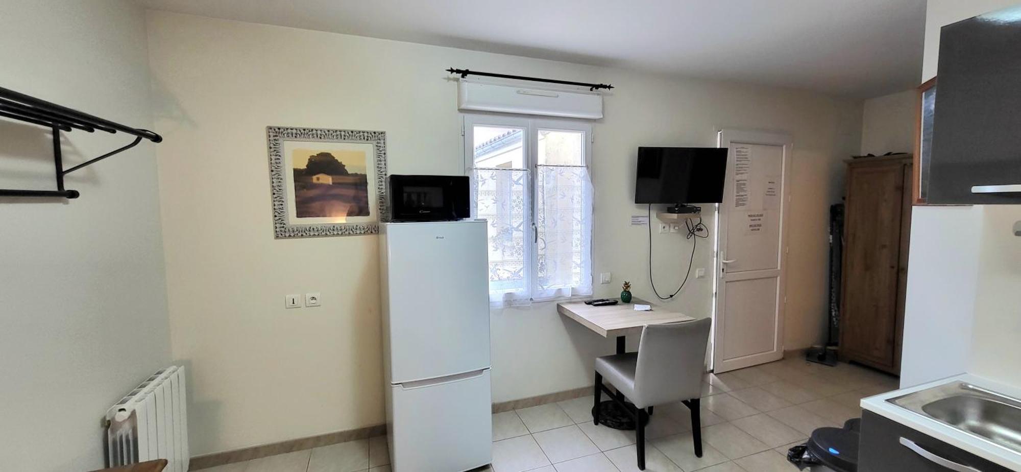 Residences Les Sansonnets "Appartements & Studios" Jonzac Buitenkant foto