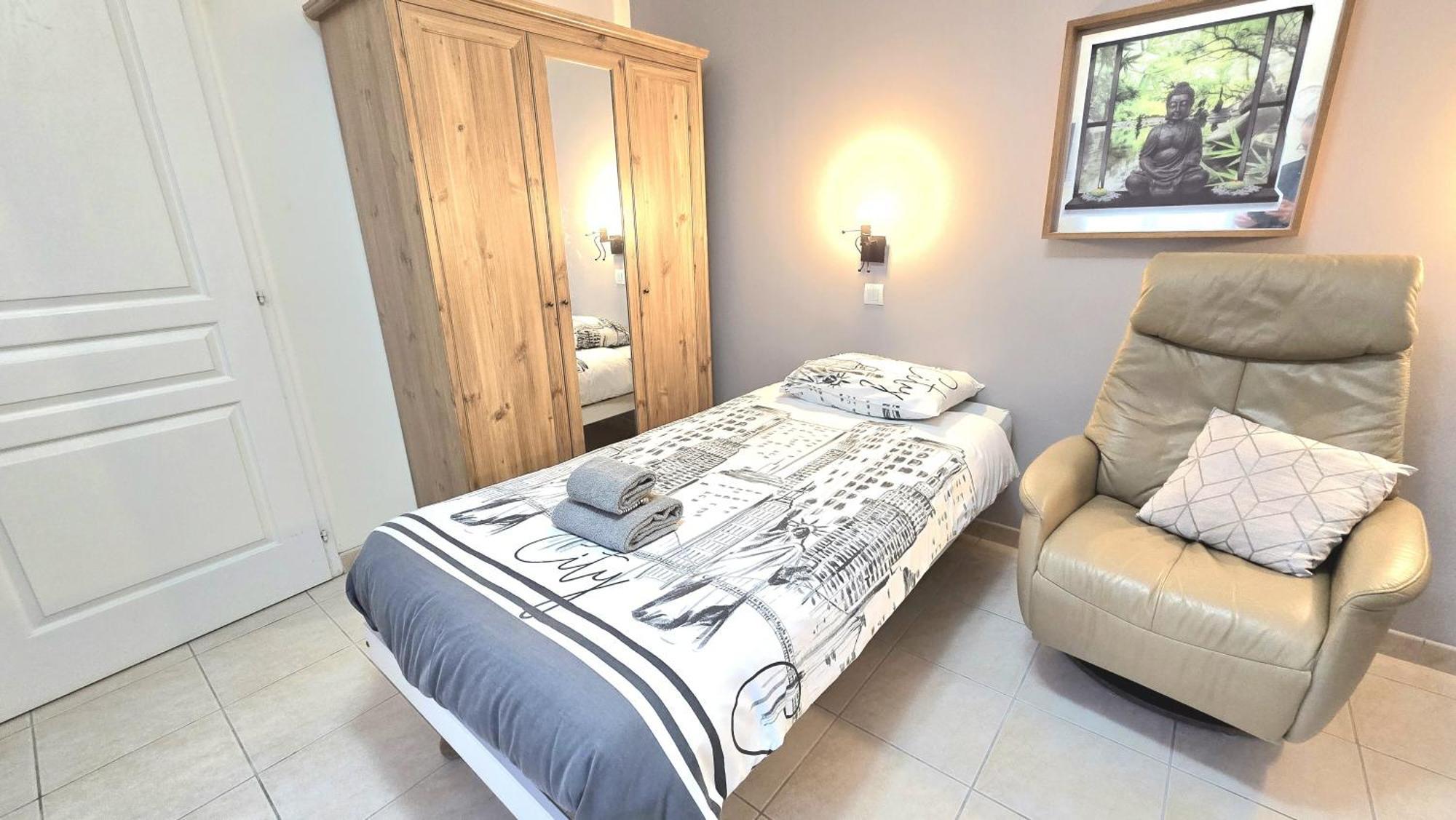 Residences Les Sansonnets "Appartements & Studios" Jonzac Buitenkant foto